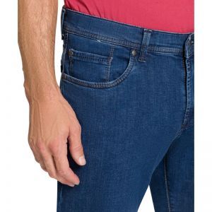  6821
